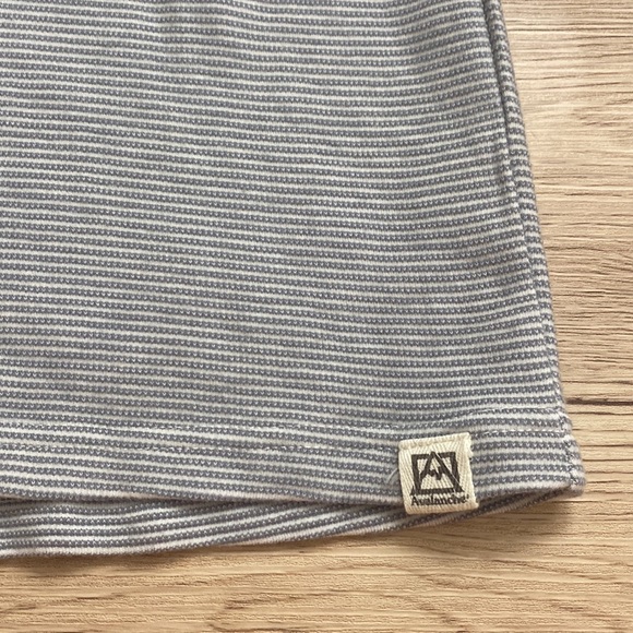 Avalanche women’s long turtleneck sweater. Small size. W16.5 L32, 100% cotton. - Picture 5 of 8